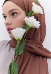 SILKY ELEGANCE SHAWL BROWN